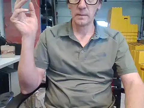 Snapshot of Raimundo1971 chatting on 11-27-25, 03:47 Raimundo1971 online show from 11-27-25, 03:47