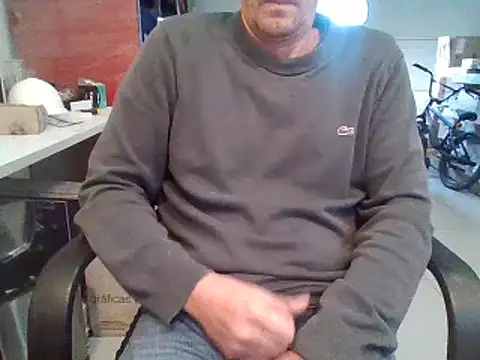 Snapshot of Raimundo1971 chatting on 04-15-26, 02:24 Raimundo1971 online show from 04-15-26, 02:24