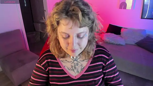 Sabrina scarlett online show from 10-17-25, 04:59