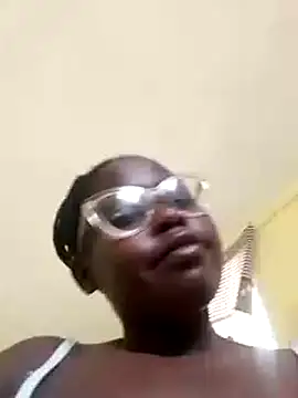 Sweetcecie01 online show from 03-14-25, 10:05