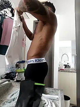 Snapshot of mailo_hot_sexi chatting on 03-20-26, 04:12 mailo hot sexi online show from 03-20-26, 04:12