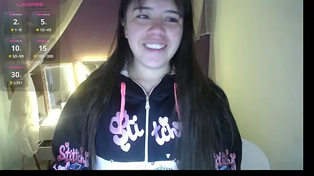 Snapshot of Ingrid_Casas chatting on 01-20-25, 10:15 Ingrid Casas online show from 01-20-25, 10:15