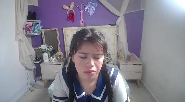 Snapshot of Ingrid_Casas chatting on 01-31-25, 10:21 Ingrid Casas online show from 01-31-25, 10:21