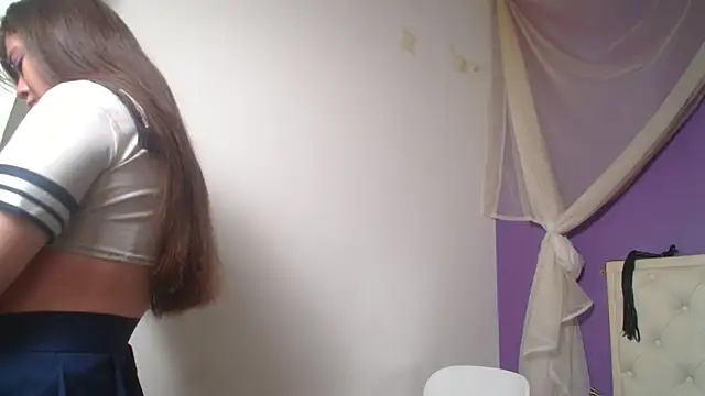 Snapshot of Ingrid_Casas chatting on 03-15-25, 11:39 Ingrid Casas online show from 03-15-25, 11:39