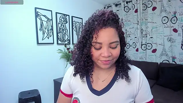 Snapshot of AngelaCoffee chatting on 03-02-25, 04:07 AngelaCoffee online show from 03-02-25, 04:07