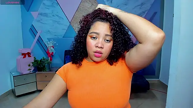 Snapshot of AngelaCoffee chatting on 03-08-25, 03:28 AngelaCoffee online show from 03-08-25, 03:28