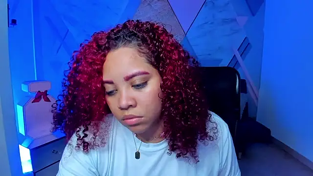 Snapshot of AngelaCoffee chatting on 10-09-25, 10:24 AngelaCoffee online show from 10-09-25, 10:24