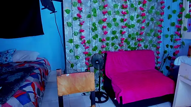 Snapshot of AngelaCoffee chatting on 05-05-26, 02:52 AngelaCoffee online show from 05-05-26, 02:52