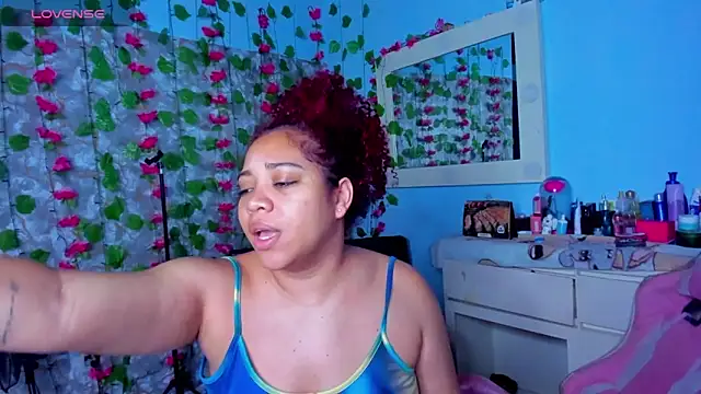 Snapshot of AngelaCoffee chatting on 06-04-26, 05:08 AngelaCoffee online show from 06-04-26, 05:08