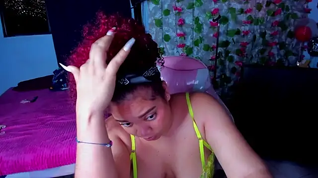 Snapshot of AngelaCoffee chatting on 06-06-26, 02:05 AngelaCoffee online show from 06-06-26, 02:05