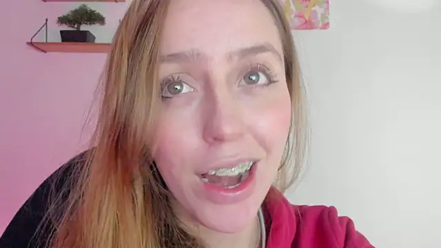 SofiaGc online show from 12-17-24, 02:44