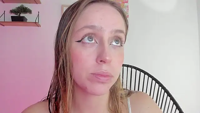 SofiaGc online show from 12-19-24, 02:56