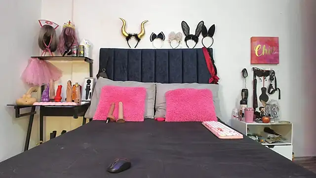 emmily giraldo online show from 02-17-26, 12:23