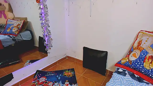 Snapshot of thin_princess chatting on 01-08-25, 01:21 thin princess online show from 01-08-25, 01:21