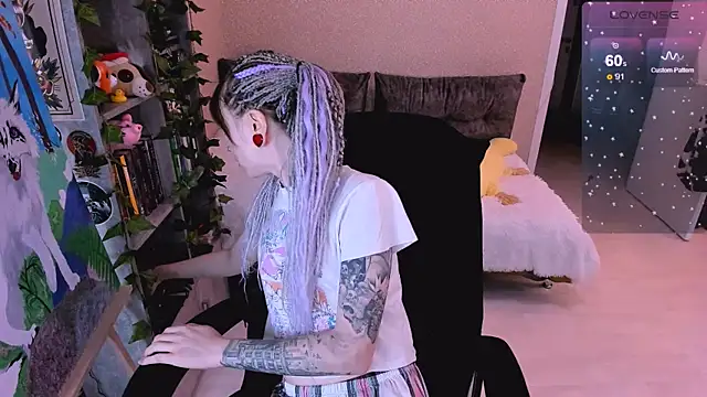 NaniMoore online show from 12-23-24, 06:11