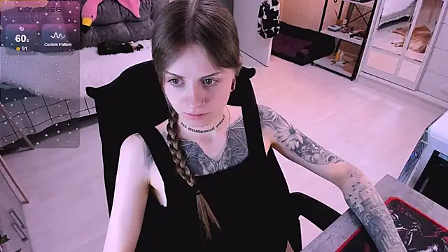 NaniMoore online show from 01-08-25, 06:20