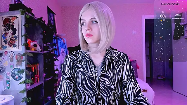 NaniMoore online show from 01-18-25, 08:09