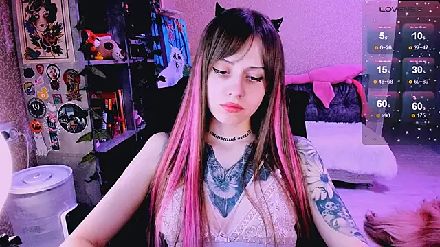 NaniMoore online show from 03-05-25, 11:16