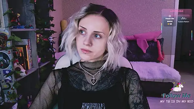 NaniMoore online show from 02-06-26, 08:12