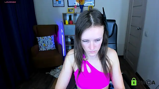 Snapshot of FrancescaCollins chatting on 02-18-25, 11:11 FrancescaCollins online show from 02-18-25, 11:11