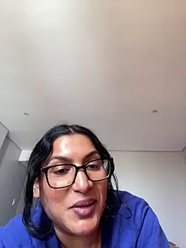 Indianbutter11 online show from 12-14-25, 07:58