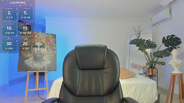 JANYLOVE   online show from 10-22-25, 10:48