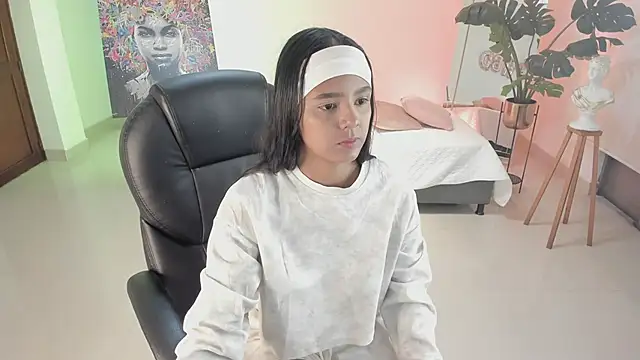 JANYLOVE   online show from 10-25-25, 10:56