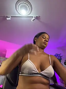 JANYLOVE   online show from 07-28-26, 10:54