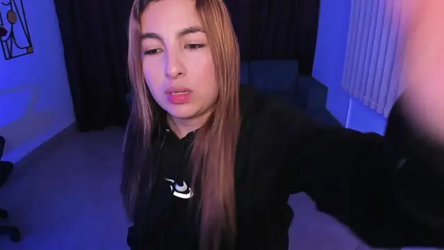 SusyAmis online show from 12-20-25, 03:02