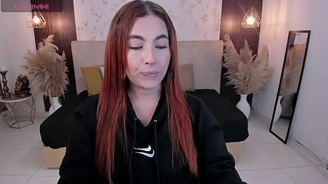 SusyAmis online show from 04-11-26, 03:44