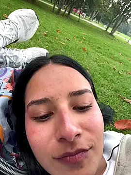  vaness online show from 12-17-25, 06:25