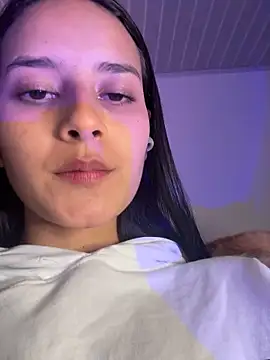 Snapshot of _vaness chatting on 05-30-26, 05:37 vaness online show from 05-30-26, 05:37