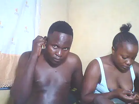 Snapshot of Dark_Queenchocolate chatting on 11-05-25, 12:21 Dark Queenchocolate online show from 11-05-25, 12:21