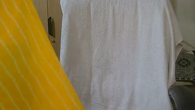 Cute Ruhi99 online show from 09-25-25, 06:39