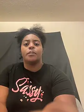 prettlovely14 online show from 12-18-25, 05:13