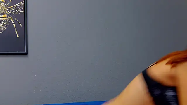 AnneHove online show from 10-14-25, 05:08