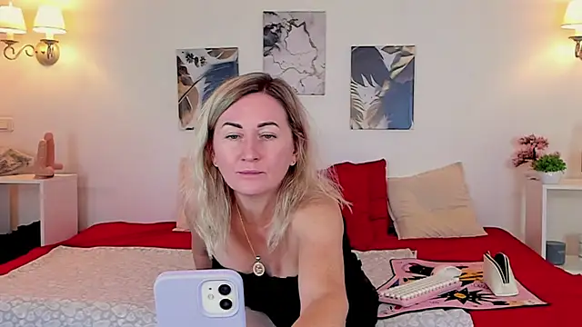 AriFleow online show from 12-26-24, 11:32