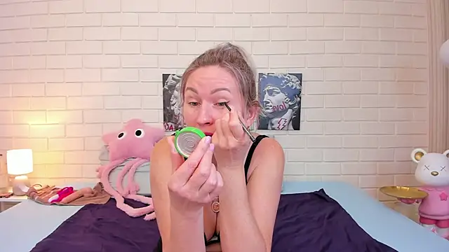 AriFleow online show from 10-16-25, 05:19