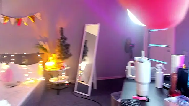 lilly Cherry  online show from 12-20-24, 02:16