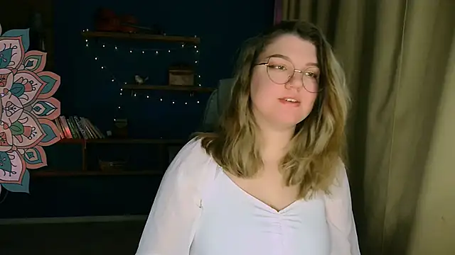 Snapshot of VioletteWay chatting on 12-14-25, 03:50 VioletteWay online show from 12-14-25, 03:50