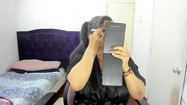 vikyadams online show from 09-10-25, 09:31