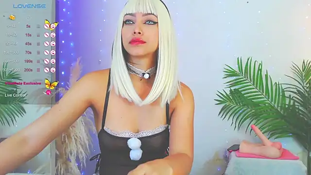 catalina  lovers online show from 12-18-24, 03:33