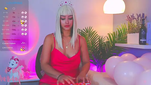 catalina  lovers online show from 01-31-25, 04:06