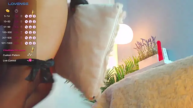 catalina  lovers online show from 02-11-25, 07:48