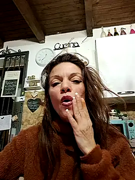 vampvanna23 online show from 12-16-25, 10:37