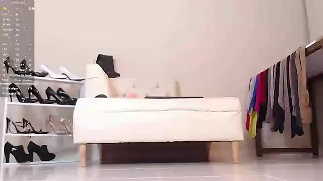 Sara Gomez online show from 03-12-25, 07:57