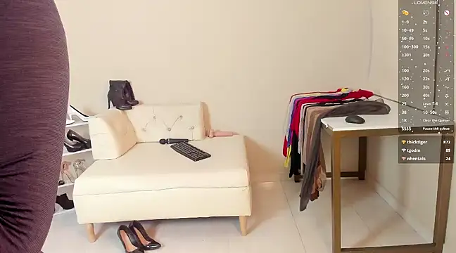 Sara Gomez online show from 03-12-25, 11:31