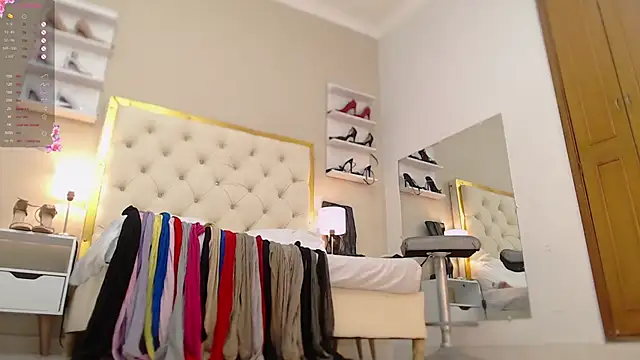 Sara Gomez online show from 09-09-25, 03:50