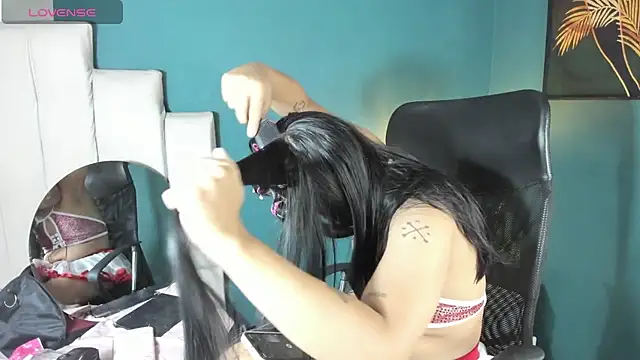 Snapshot of yossi_peach_cute chatting on 11-24-25, 08:08 yossi peach cute online show from 11-24-25, 08:08