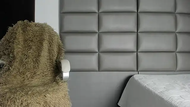 dereksmith2 online show from 02-04-25, 09:41